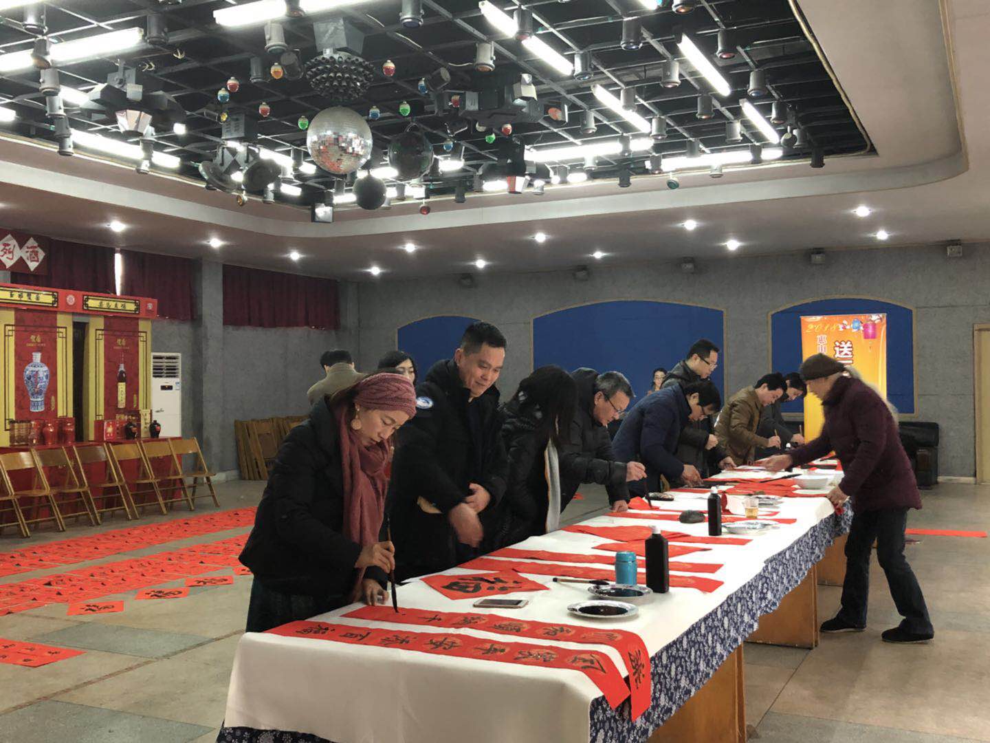 1400476438 1400476438