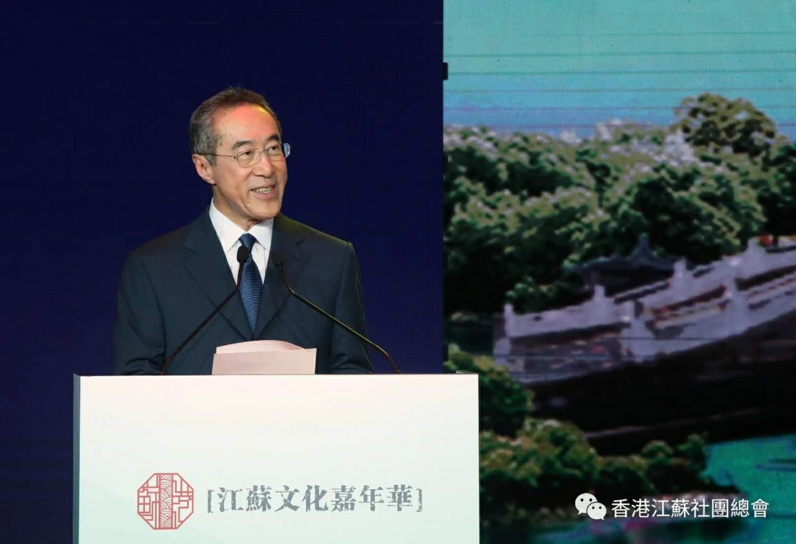 1653415880 1653415880